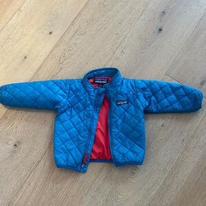 Patagonia Teal Quilted Jacket with Red Interior